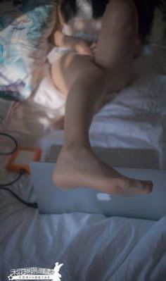 鸡鸡爱逼逼