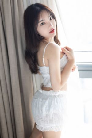 埋进腿间舌头使劲添动态图