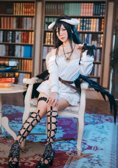 邻家妻子